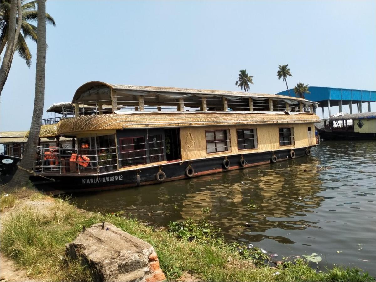 Agape Marari Apartment Mararikulam Ngoại thất bức ảnh